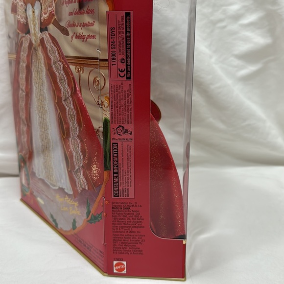 Happy Holidays Barbie - Picture 8 of 9